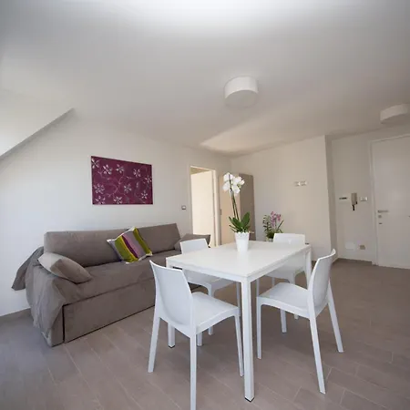 別荘 Palazzina Cala Luna